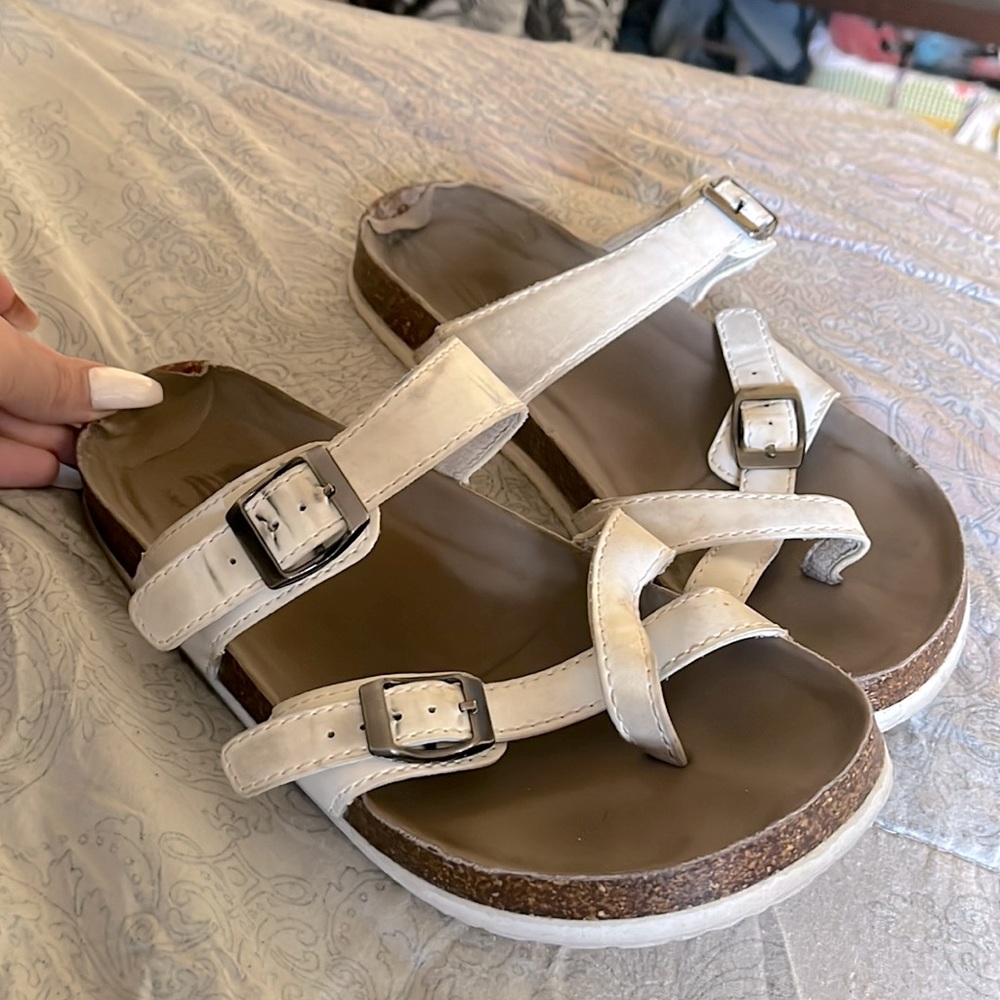 size 8 sandal